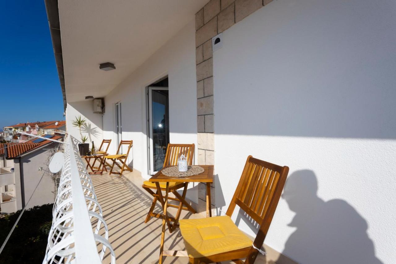 Koko Appartement Makarska Buitenkant foto