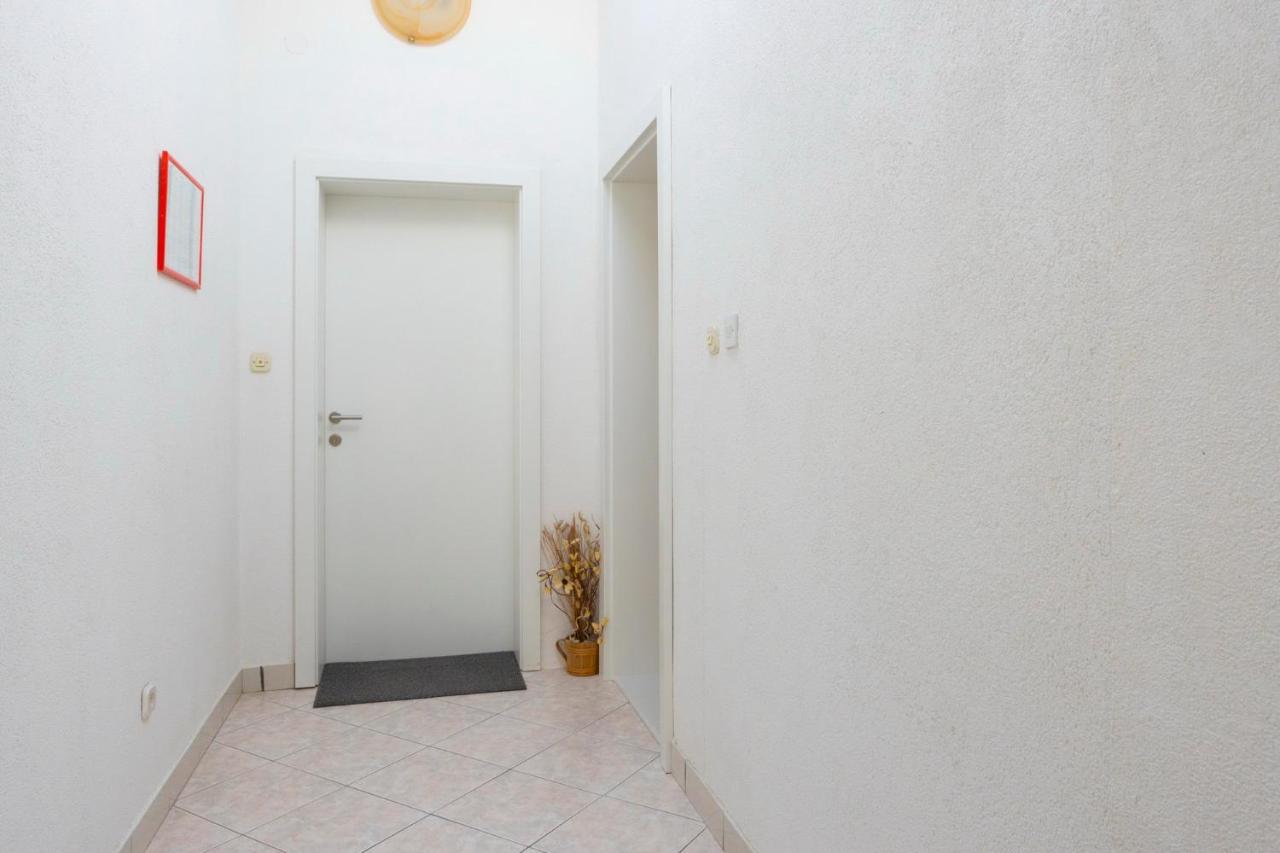 Koko Appartement Makarska Buitenkant foto